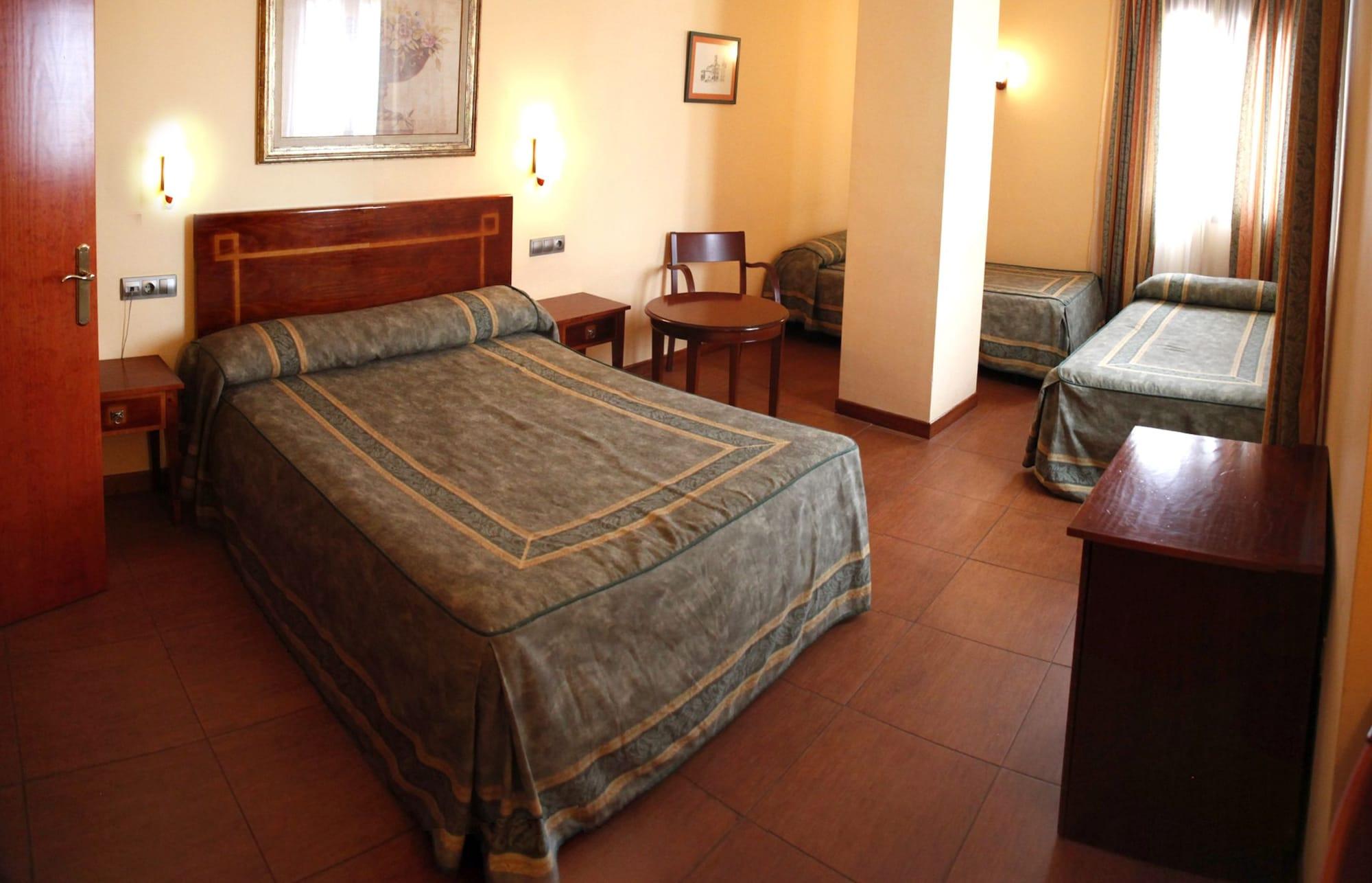 Hotel Mm Antequera Extérieur photo