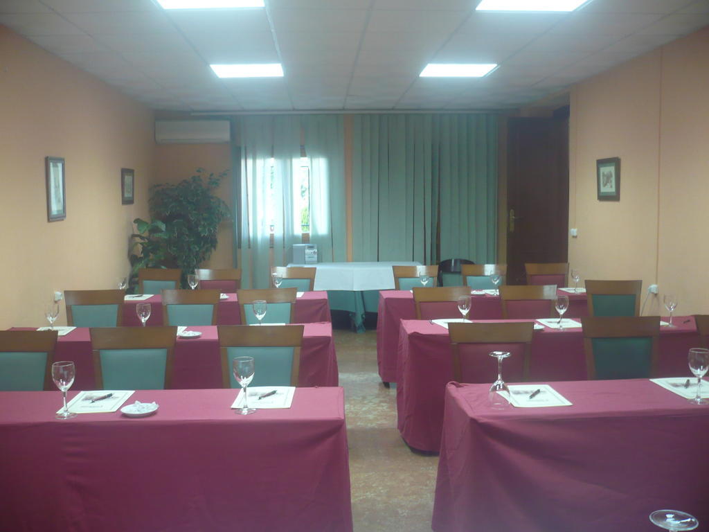 Hotel Mm Antequera Extérieur photo