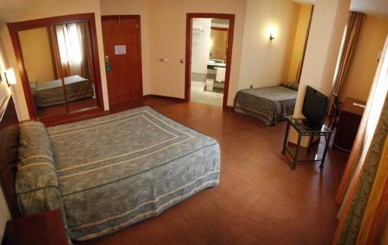 Hotel Mm Antequera Extérieur photo